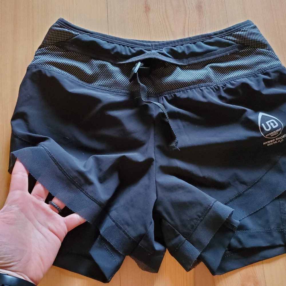 Ultimate direction running hydration shorts NWOT